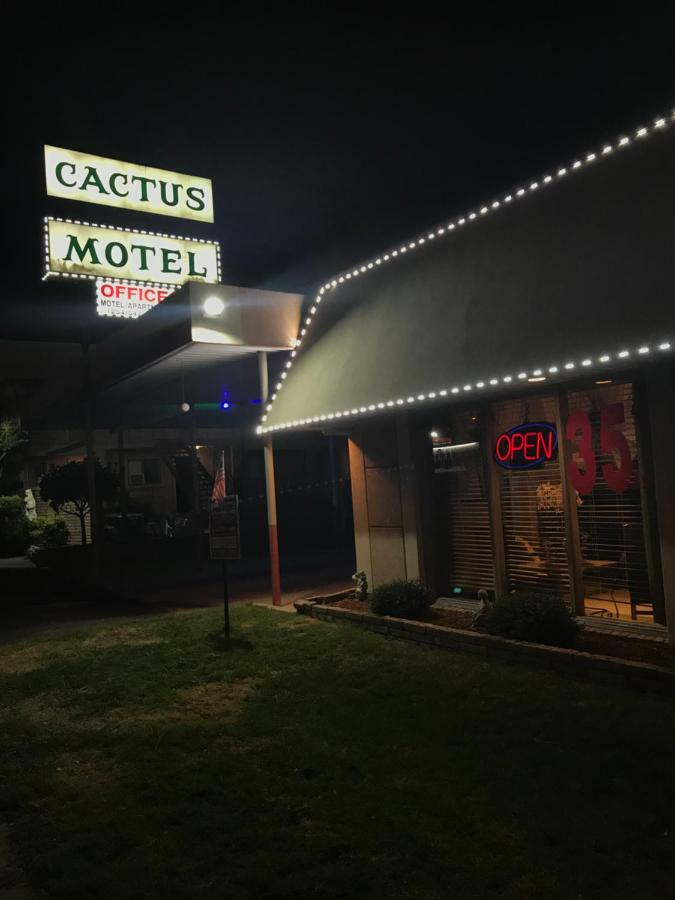 Cactus Inn And Suites Copperas Cove Exterior photo